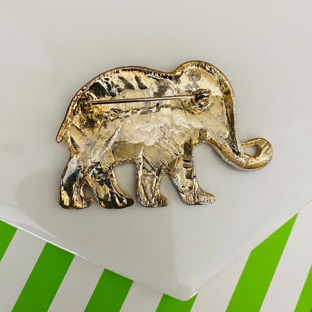 Vintage Enamel Elephant Brooch Pin Green and Gold Tone - Picture 2 of 2